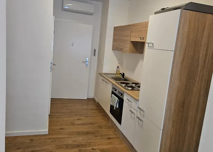 Gardenloft No 6 *